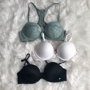 Bundle of 3 Victoria’s Secret bras
